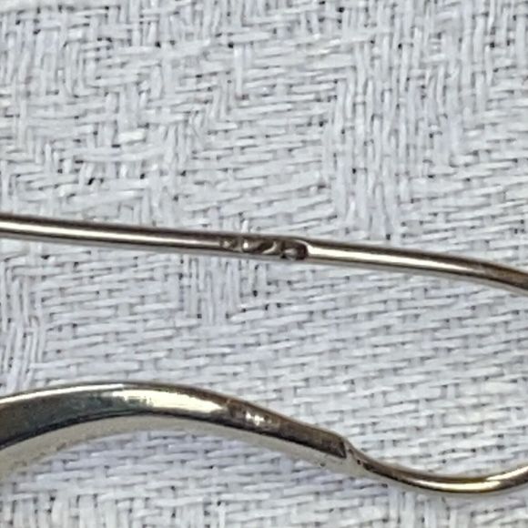 Vtg Earrings 925 Shiny Silver Oblong Abstract Long Dangling Puffy Geometric Hoop - Picture 12 of 12